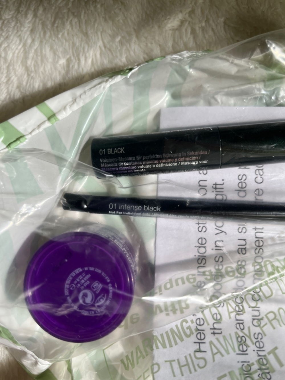 NWT CLINIQUE BEAUTY BUNDLE - Picture 6 of 8